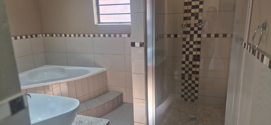 3 Bedroom Property for Sale in Hillside View Free State